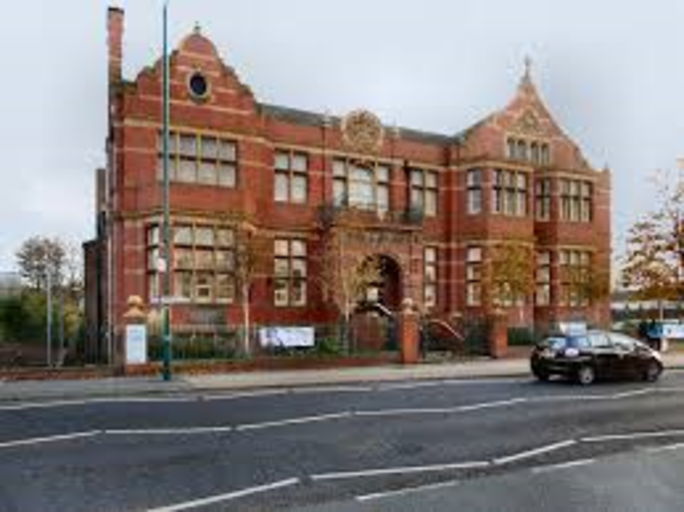 Hyde Library | 38 Degrees