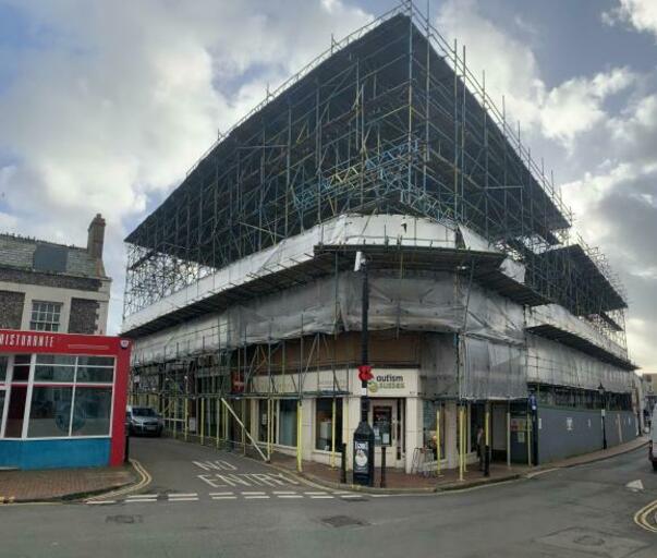 Remove derelict scaffolding in High Street, Seaford | 38 Degrees